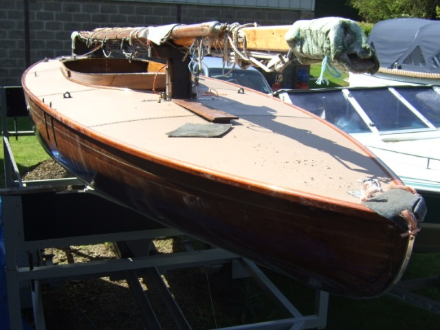 Broads One Design (BOD, Brown Boat) & Trailer