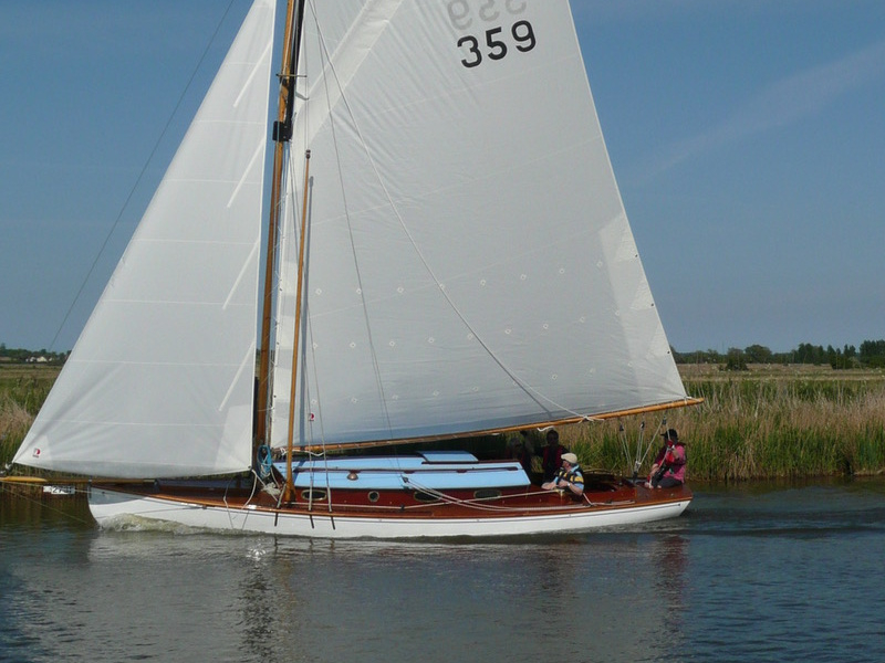 Broads River Cruiser "Rebecca" #359
